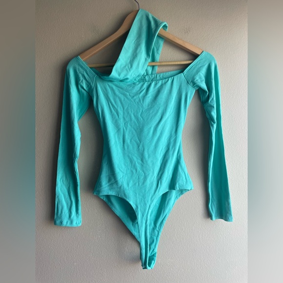 New Naked Wardrobe Green Blue Bodysuit Size Medium - Picture 4 of 8